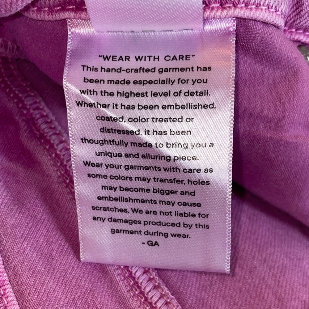 Good American Jeans | 4/27 - Picture 7 of 7